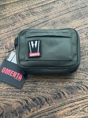 Olive Green Men’s Compact Bag
